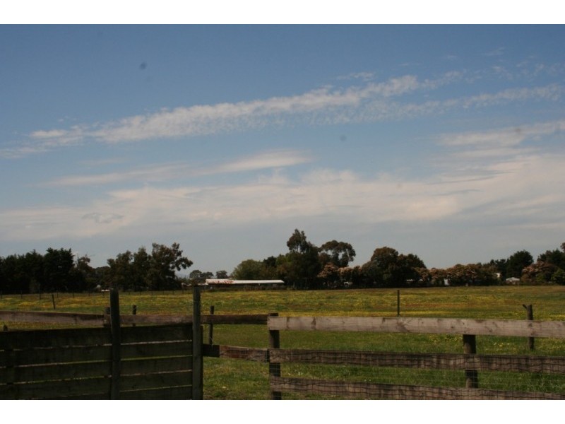 1215 Ballarto Road, Cranbourne East VIC 3977