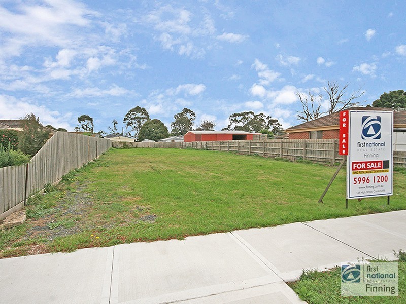 44 Lyall Street, Cranbourne VIC 3977