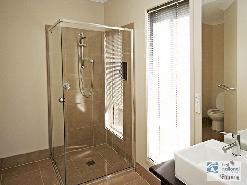 2 Bimberry Circuit, Clyde VIC 3978