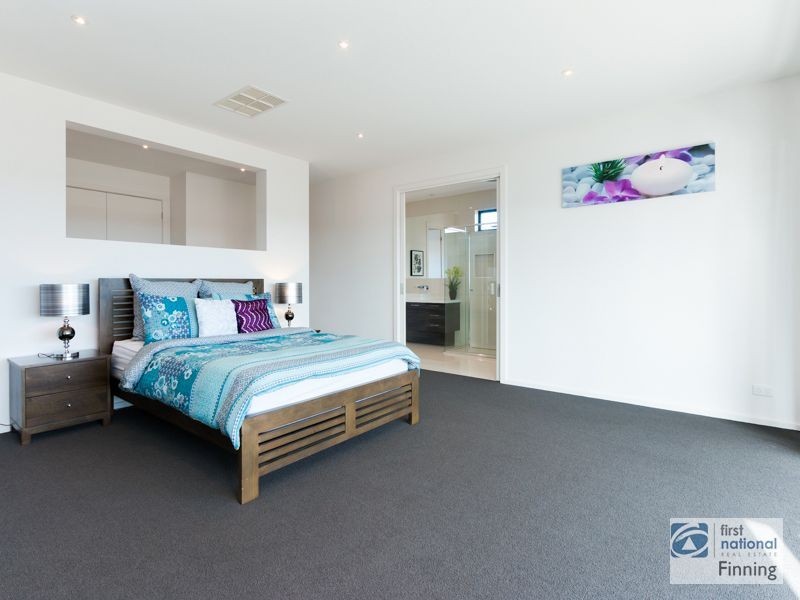 Cranbourne West VIC 3977