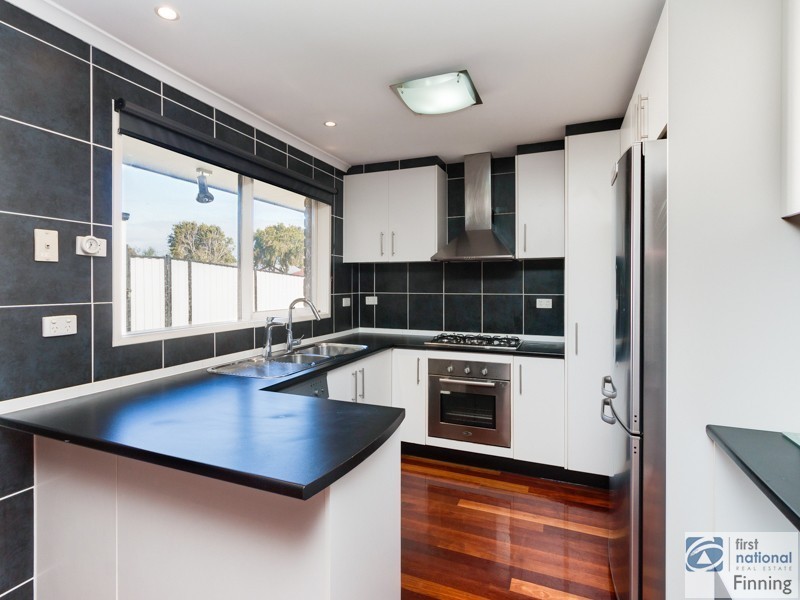 36 Endeavour Drive, Cranbourne North VIC 3977