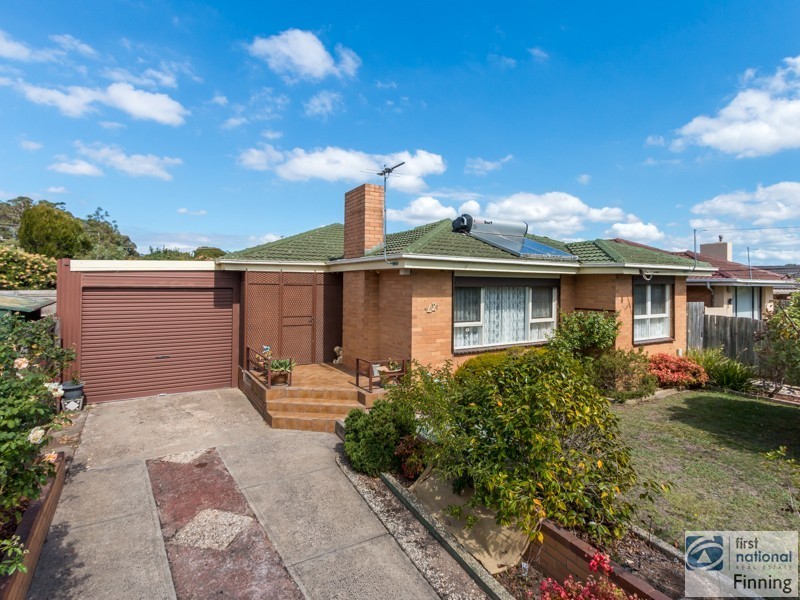 42 Campbell Parade, Cranbourne VIC 3977