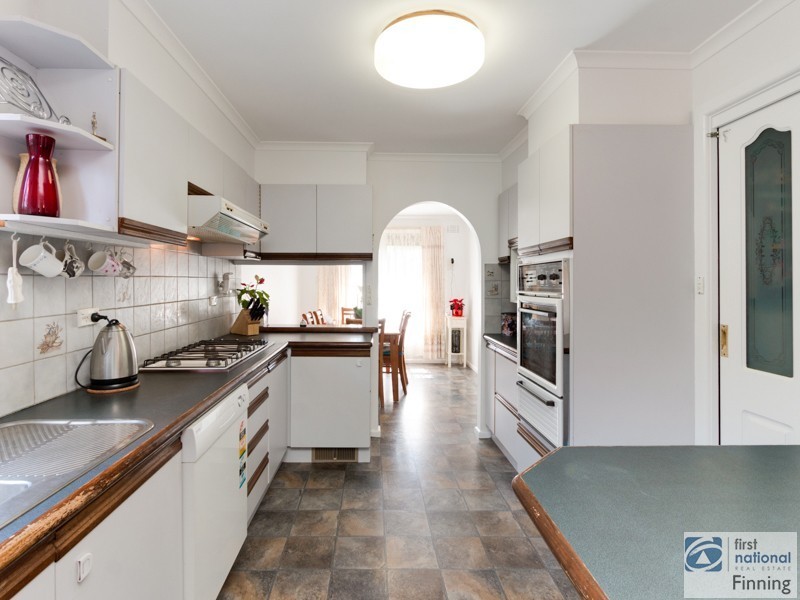 42 Campbell Parade, Cranbourne VIC 3977