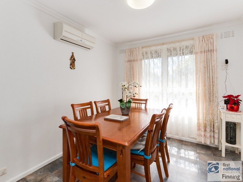 42 Campbell Parade, Cranbourne VIC 3977