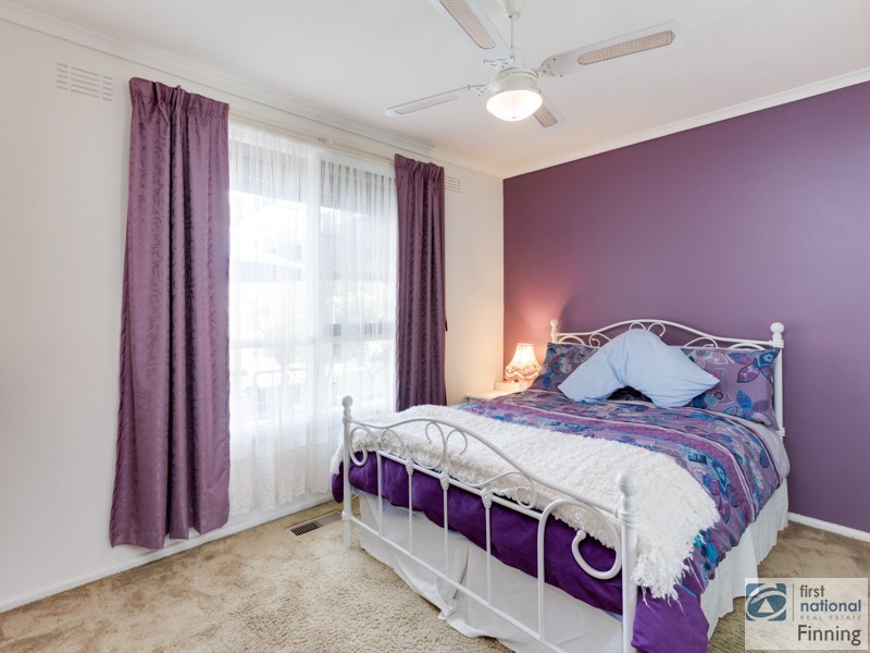 42 Campbell Parade, Cranbourne VIC 3977