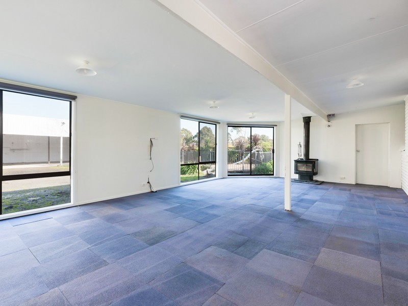 22-24 Worthing Road, Devon Meadows VIC 3977