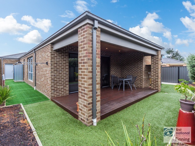 Clyde North VIC 3978