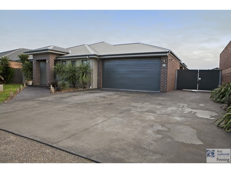 10 Makitti Close, Tooradin VIC 3980