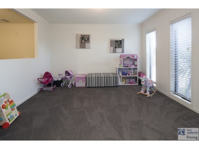10 Makitti Close, Tooradin VIC 3980