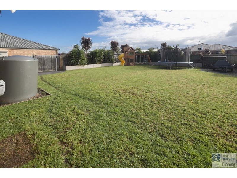 10 Makitti Close, Tooradin VIC 3980