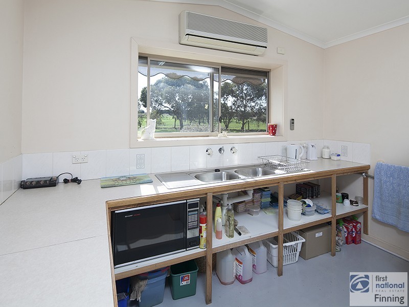 34 Bakers Rd, Clyde VIC 3978