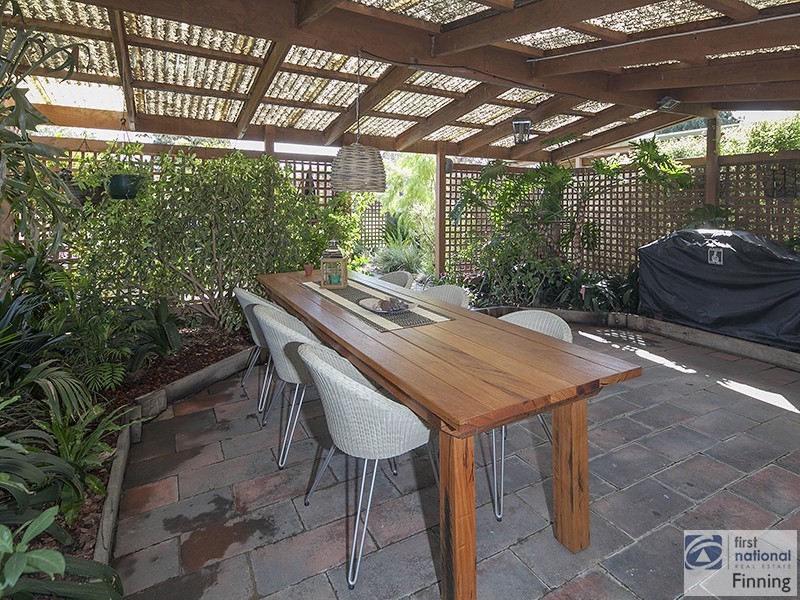 34 Bakers Rd, Clyde VIC 3978