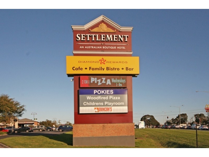 1/28 Damian Court, Cranbourne VIC 3977