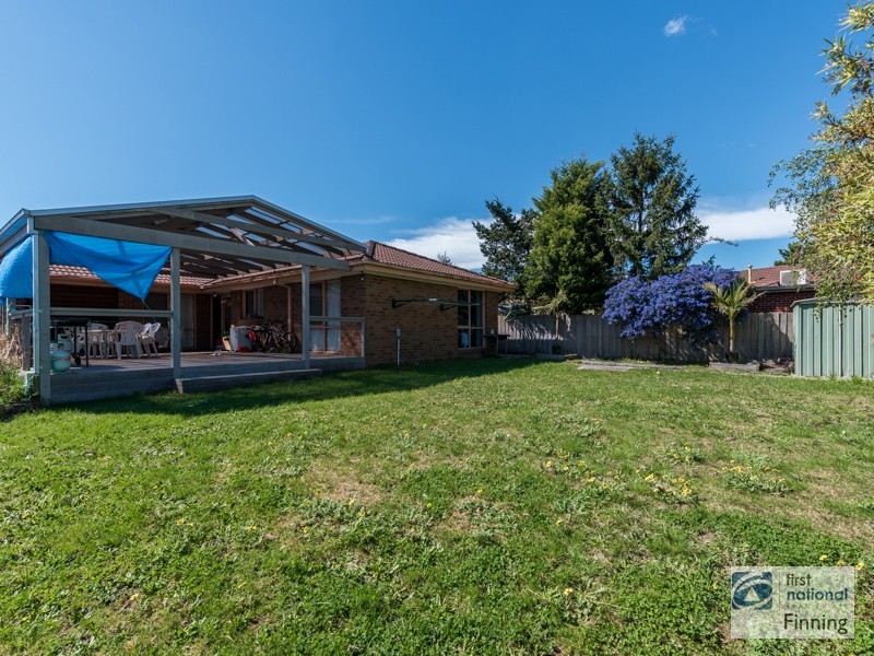 111 Lawless Drive, Cranbourne North VIC 3977