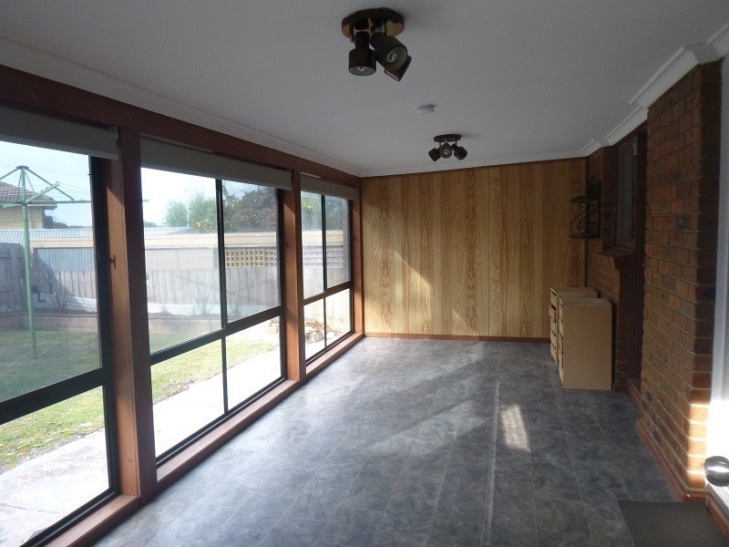 52 Lodge Crescent, Berwick VIC 3806