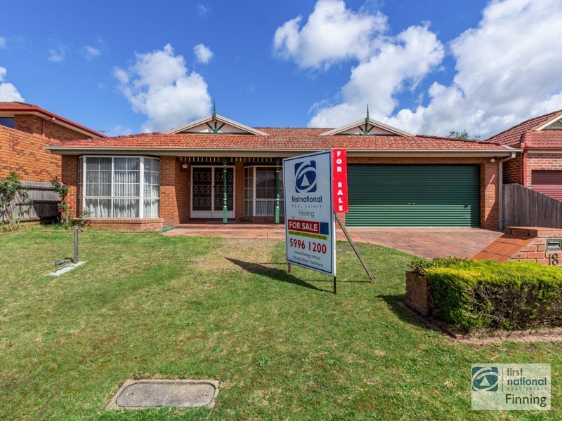 18 Wildwood Court, Cranbourne North VIC 3977