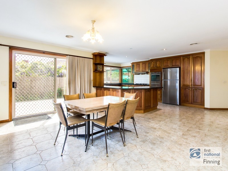 18 Wildwood Court, Cranbourne North VIC 3977