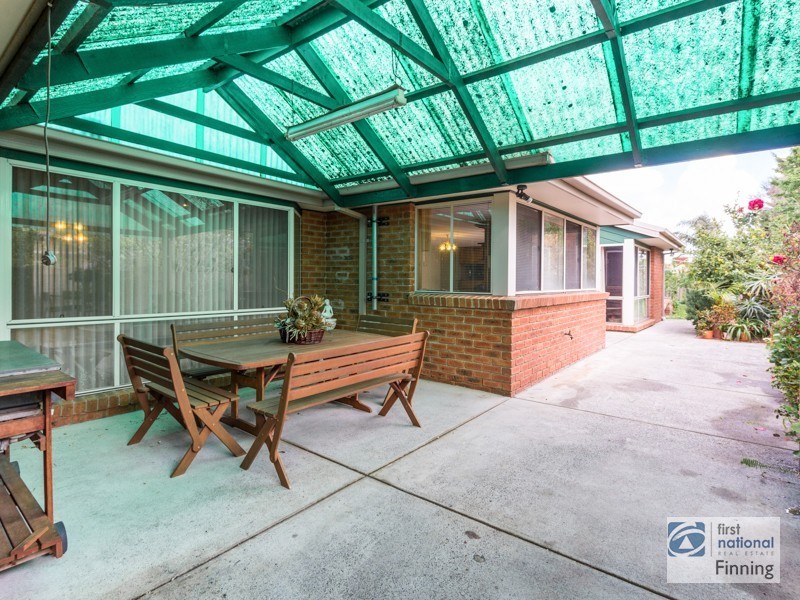 18 Wildwood Court, Cranbourne North VIC 3977