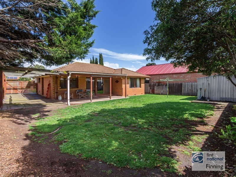 7 Heywood Crescent, Cranbourne North VIC 3977