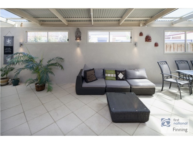 11 Firestone Green, Cranbourne VIC 3977