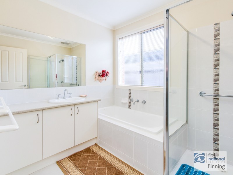 9 Aries Street, Cranbourne VIC 3977