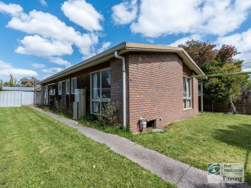 2 Gillespie Court, Cranbourne North VIC 3977