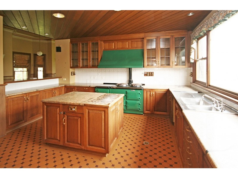 130 Tuckers Road, Clyde VIC 3978