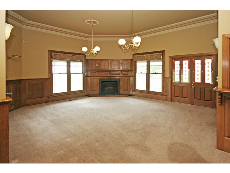 130 Tuckers Road, Clyde VIC 3978