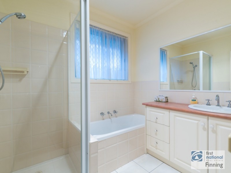 3/27-29 Bakewell Street, Cranbourne VIC 3977