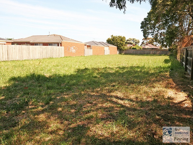 12 Brunt Street, Cranbourne VIC 3977