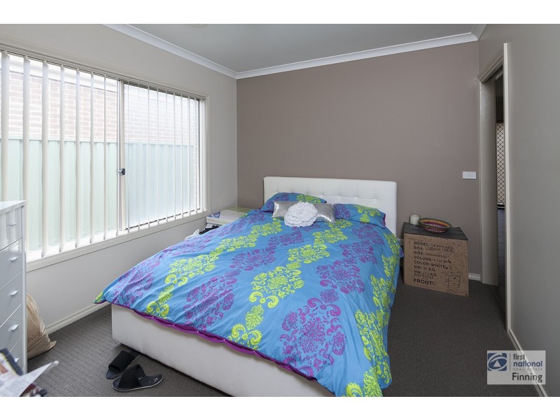 33 Moore Mews, Pakenham VIC 3810