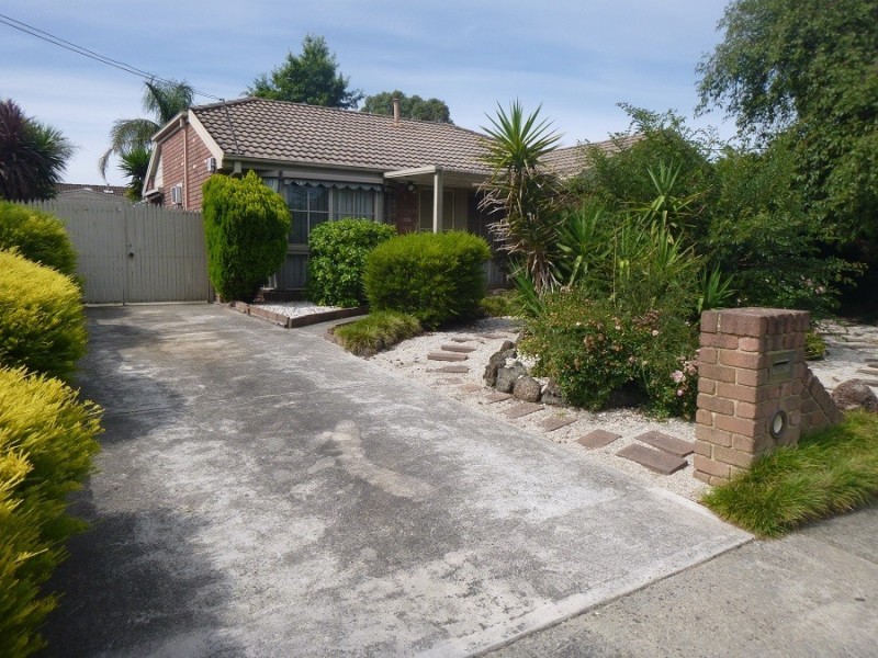 7 Evelyne Avenue, Cranbourne VIC 3977