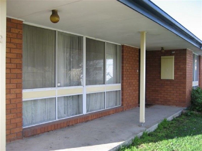 2/29 Bowen Street, Cranbourne VIC 3977