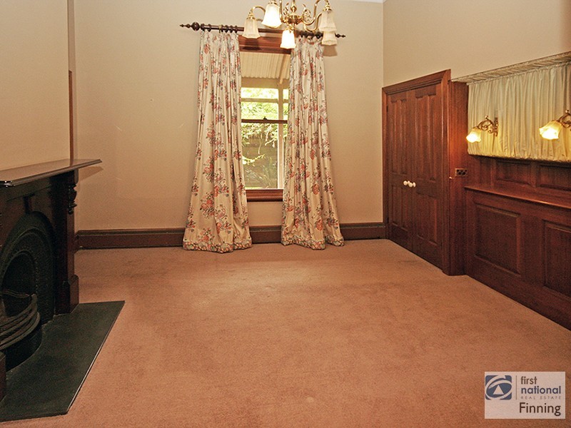 130 Tuckers Rd, Clyde VIC 3978