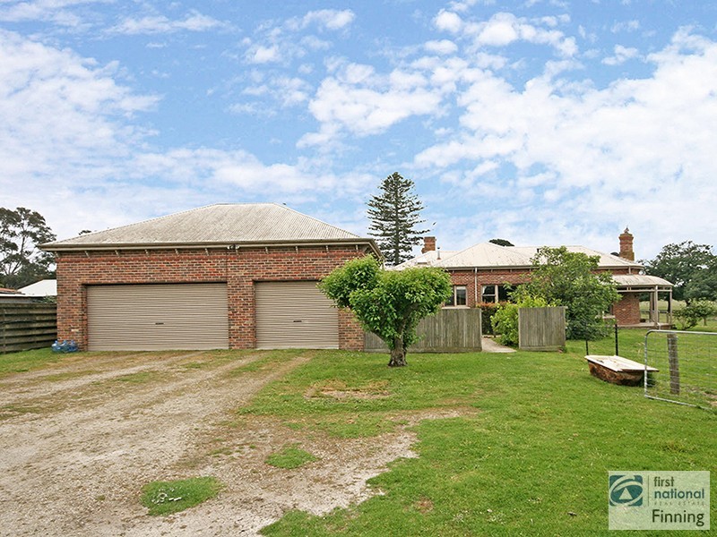 130 Tuckers Rd, Clyde VIC 3978