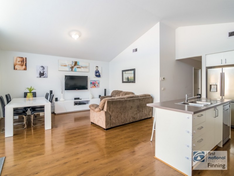 Clyde North VIC 3978