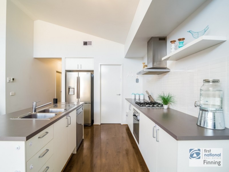 Clyde North VIC 3978