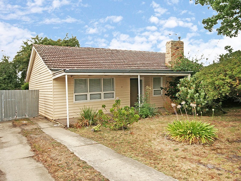 2 Mundaring Drive, Cranbourne VIC 3977