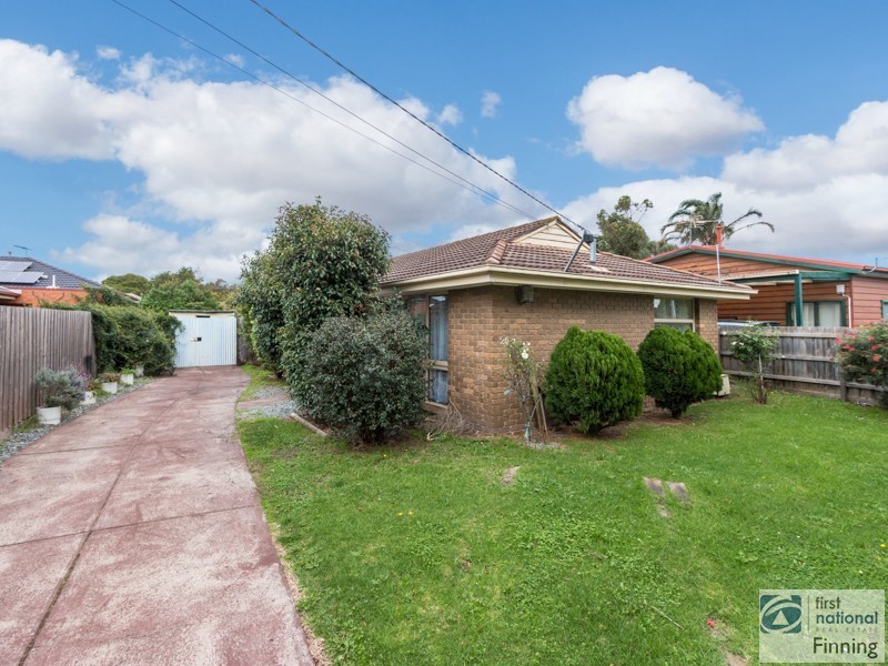 26 Dearing Avenue, Cranbourne VIC 3977