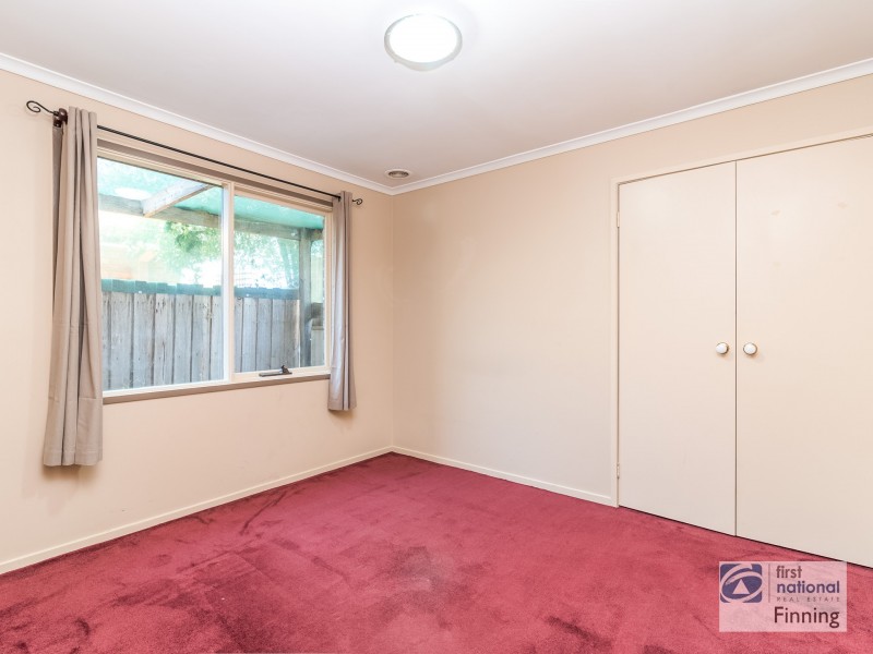 4 Hindmarsh Court, Cranbourne North VIC 3977