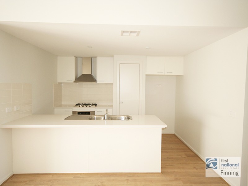 4 Laidlaw Lane, Cranbourne VIC 3977