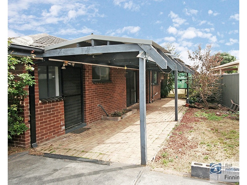 16 Fairbairn Road, Cranbourne VIC 3977