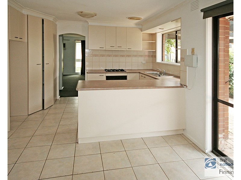 16 Fairbairn Road, Cranbourne VIC 3977