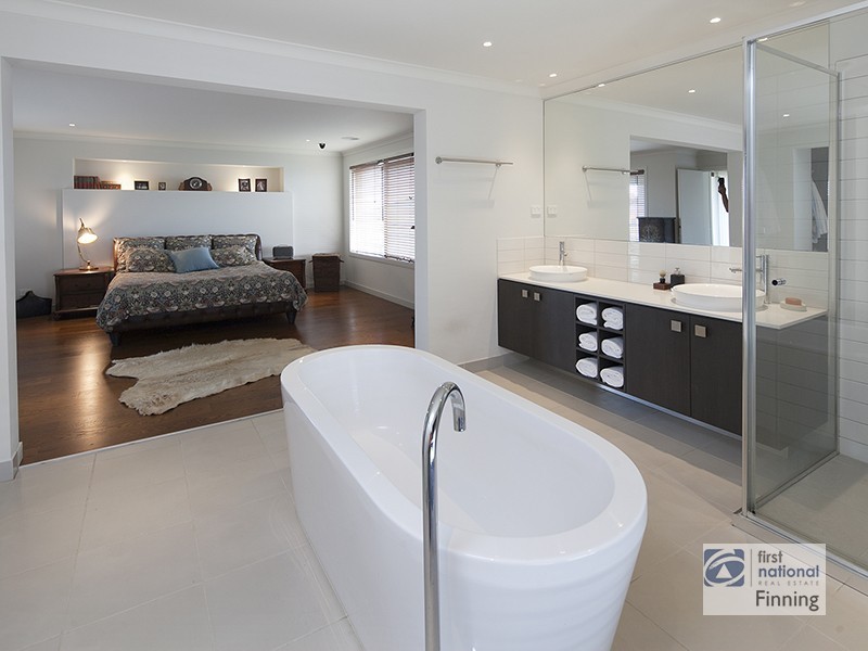 Cranbourne East VIC 3977