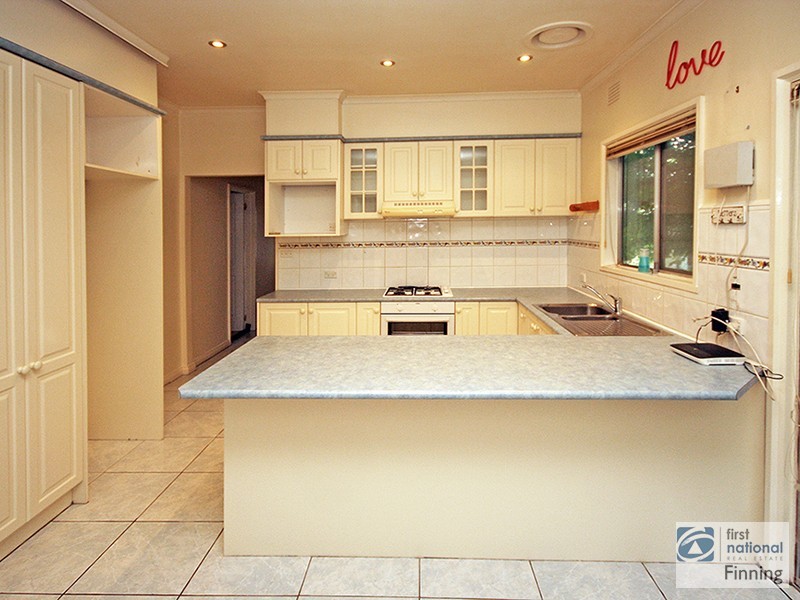 9 Damian Court, Cranbourne VIC 3977
