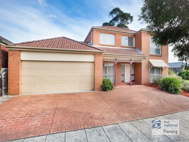 23 Paterson Drive, Lynbrook VIC 3975
