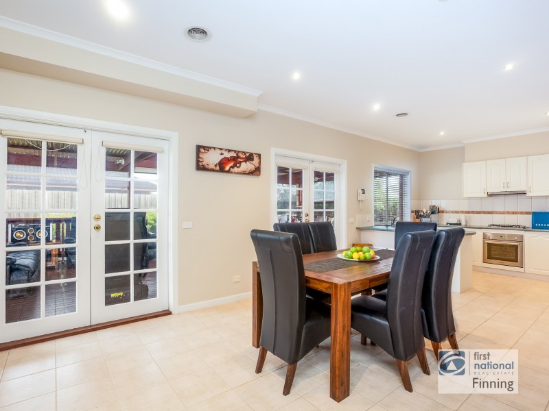 23 Paterson Drive, Lynbrook VIC 3975