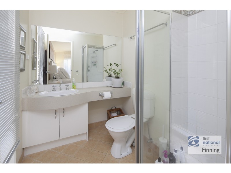 6 Furze Court, Cranbourne West VIC 3977