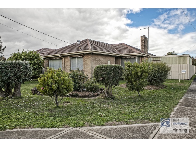 28 Lurline Street, Cranbourne VIC 3977