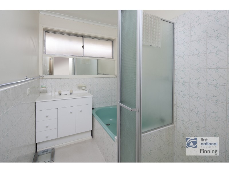 28 Lurline Street, Cranbourne VIC 3977